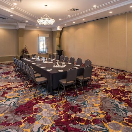 Holiday Inn Conference Centre Edmonton South By Ihg Exteriér fotografie