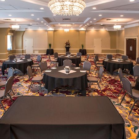 Holiday Inn Conference Centre Edmonton South By Ihg Exteriér fotografie