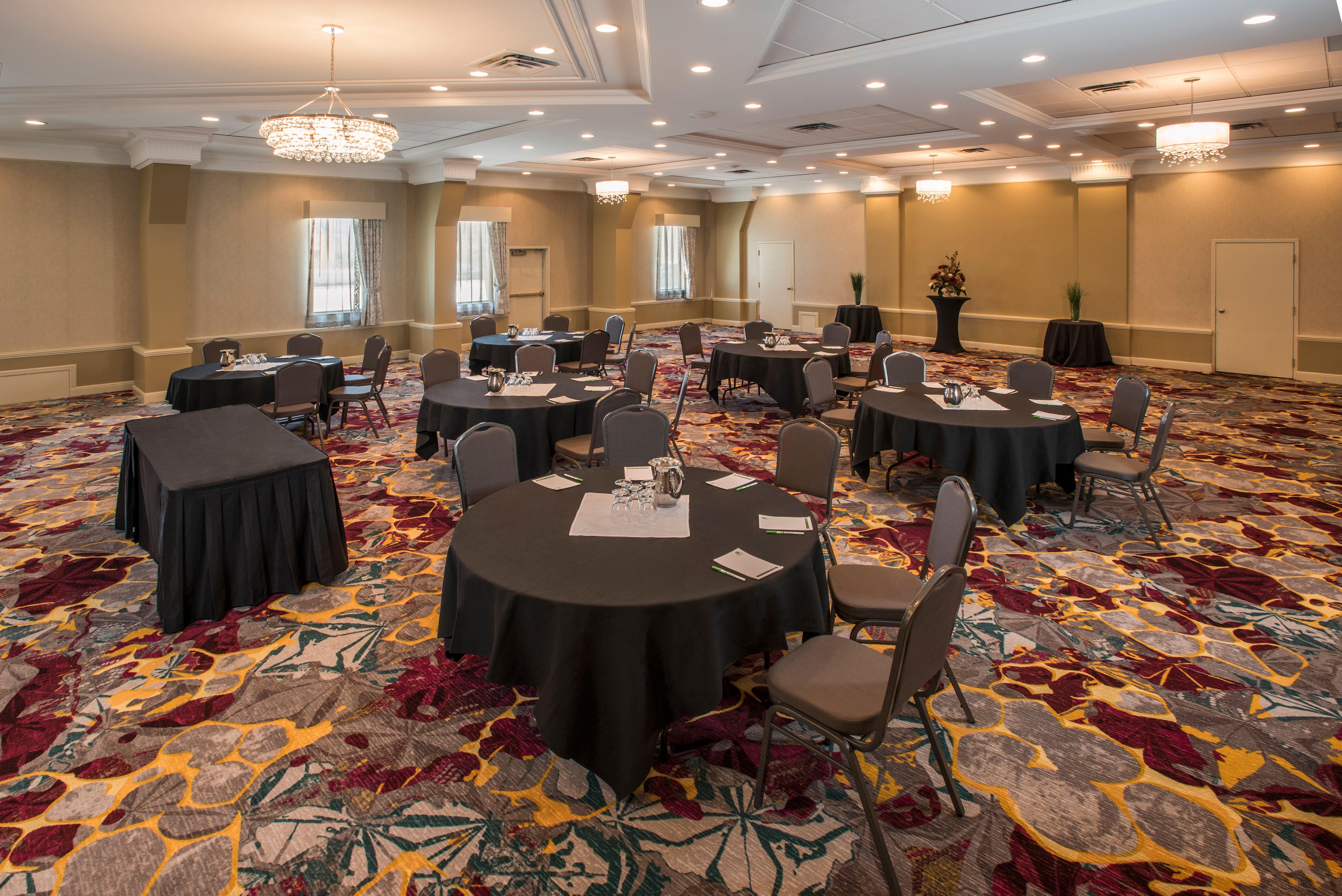 Holiday Inn Conference Centre Edmonton South By Ihg Exteriér fotografie
