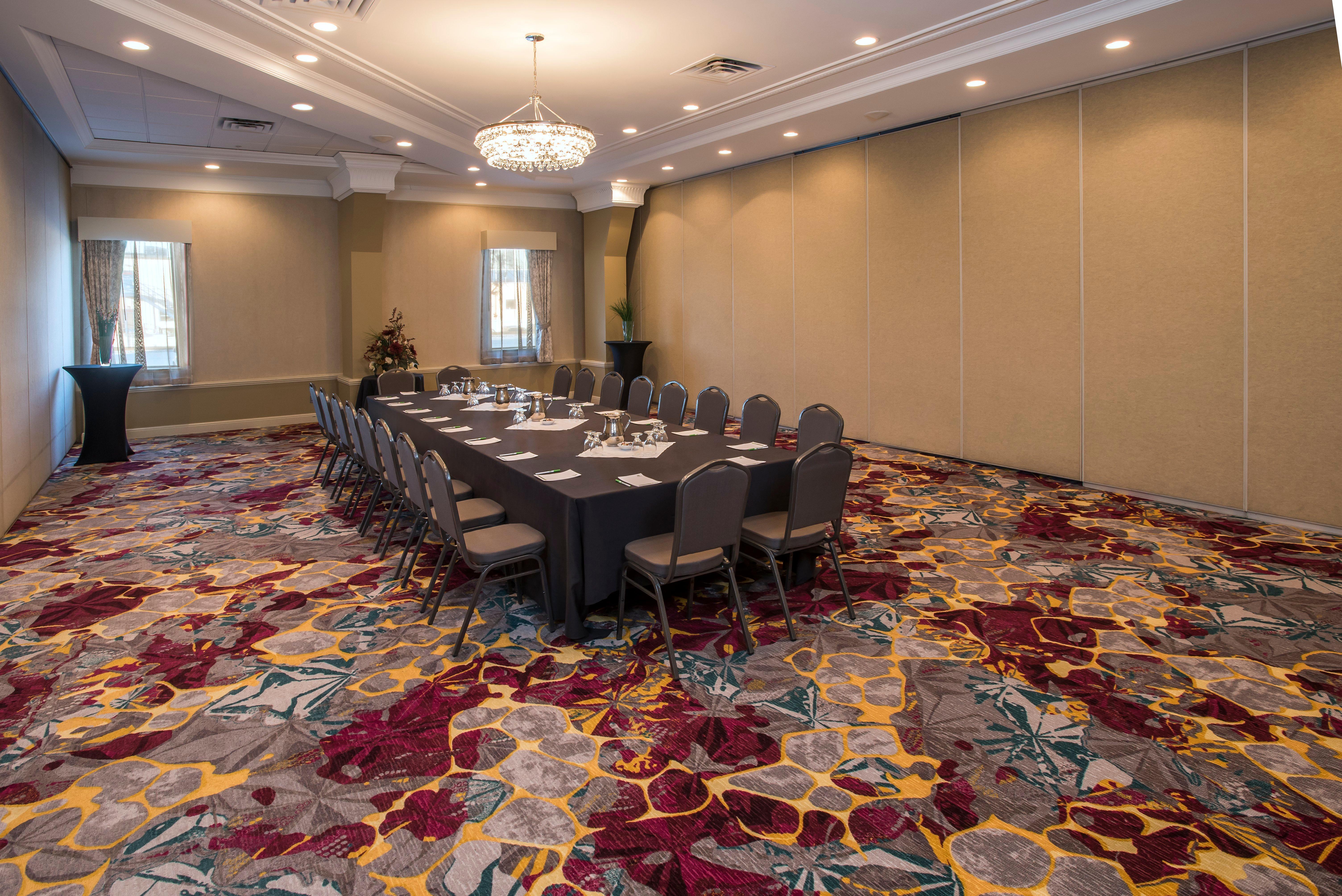 Holiday Inn Conference Centre Edmonton South By Ihg Exteriér fotografie
