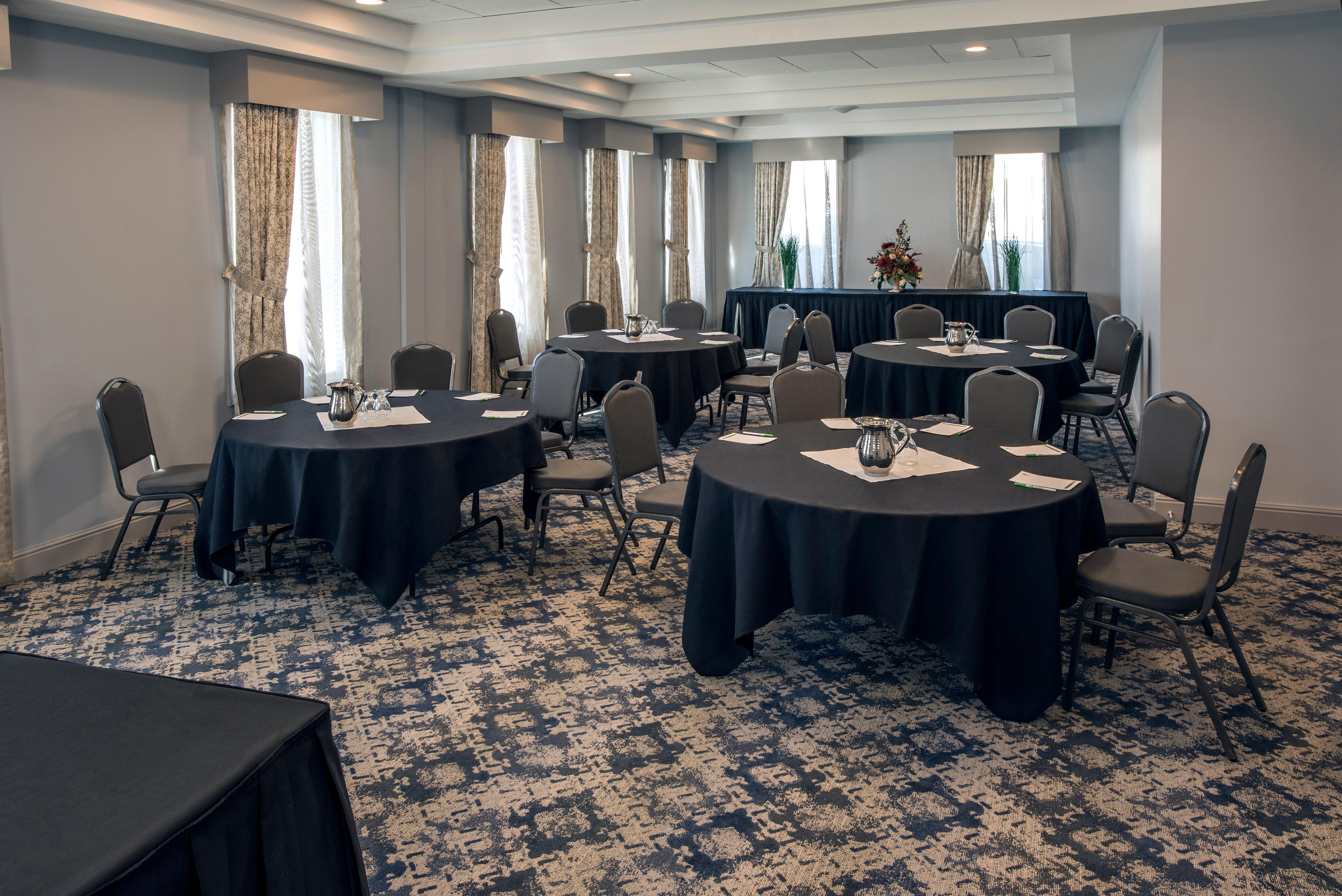 Holiday Inn Conference Centre Edmonton South By Ihg Exteriér fotografie